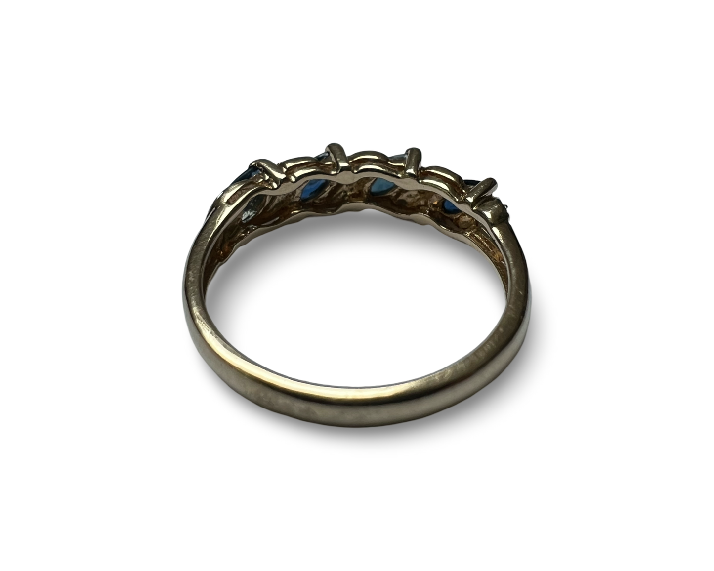 Vintage Sapphire & Diamond ring in 9ct Gold