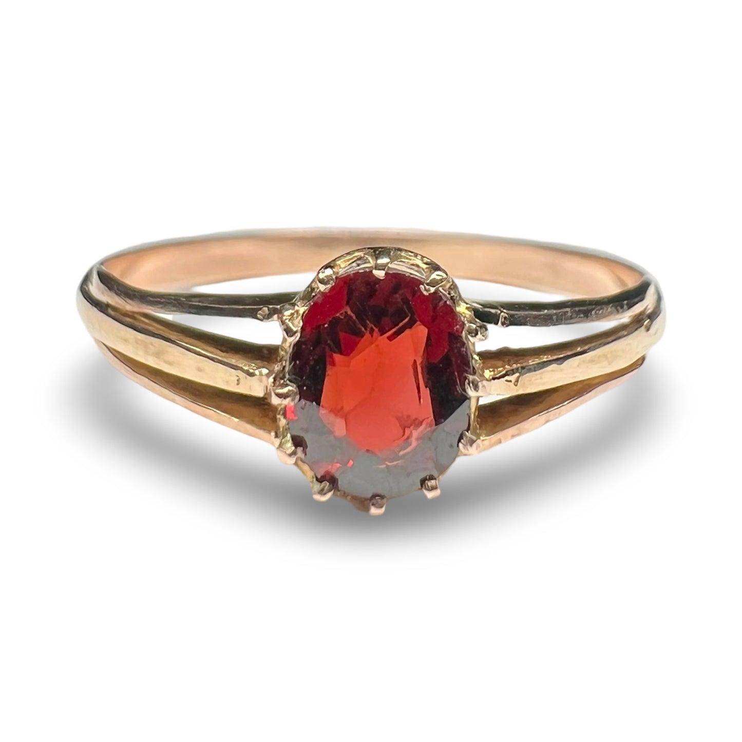 Vintage 9ct Garnet Ring