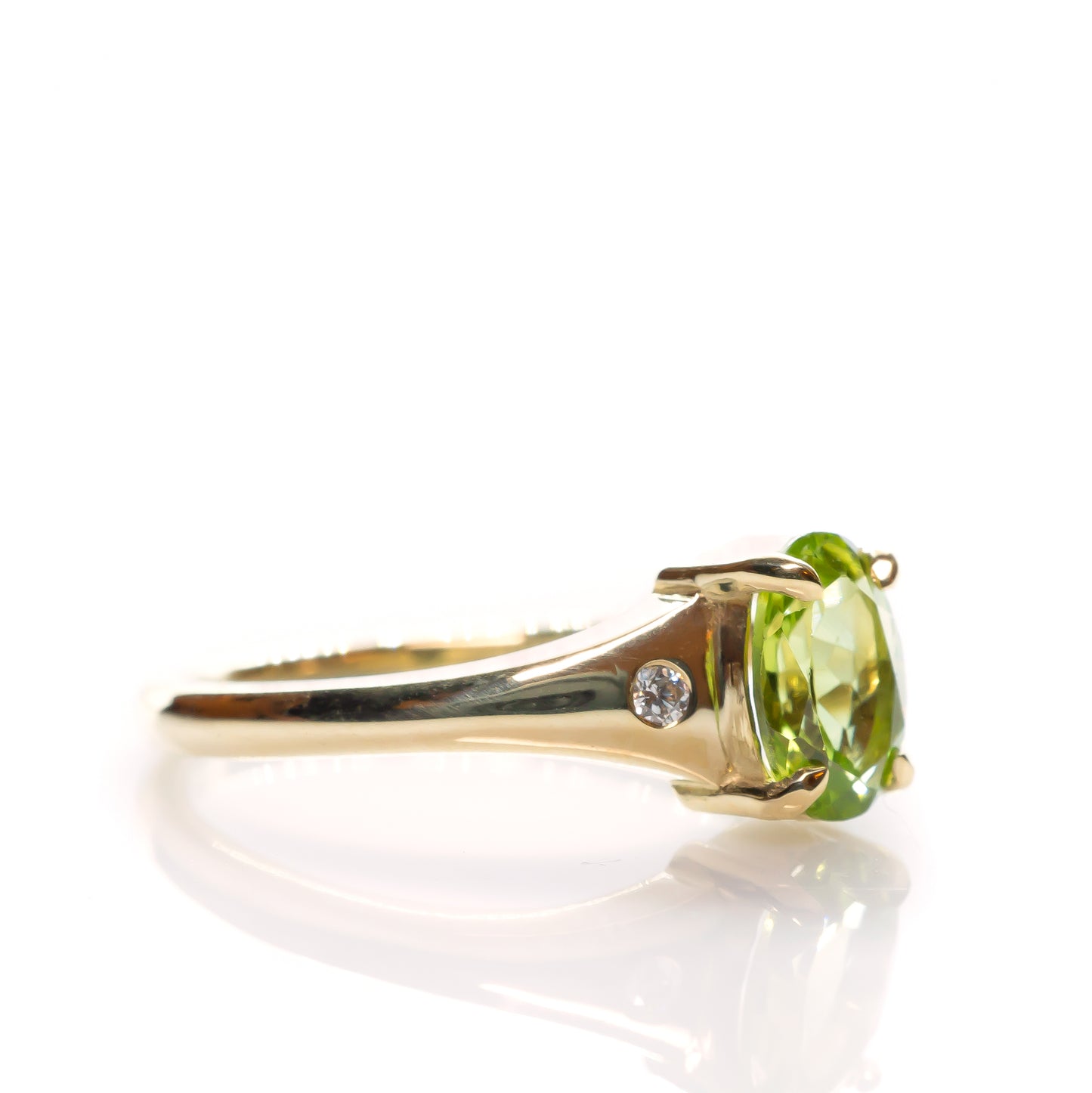 Renade Peridot Ring