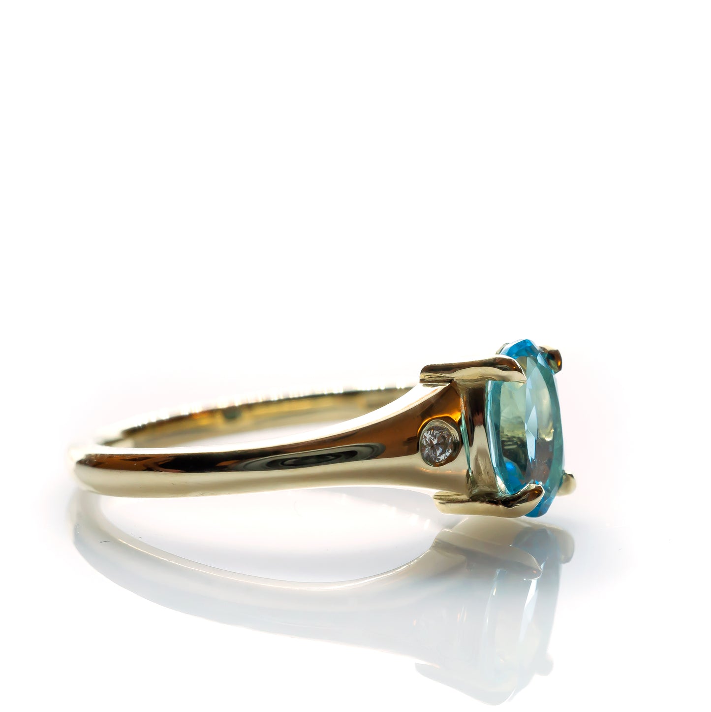 Renade Topaz Ring